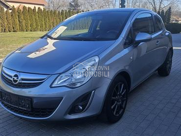Opel Corsa D 1.4 satellite