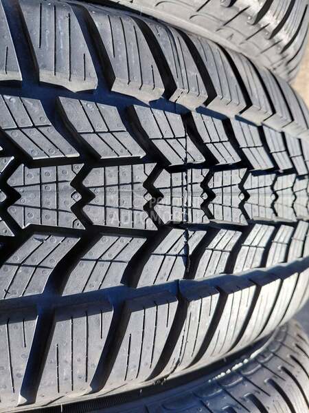 Sava 215/65 R16 Zimska