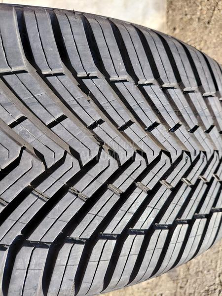 Continental 225/55 R16 Sve sezone