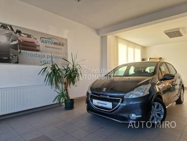 Peugeot 208 1.4  P.L.I.N.