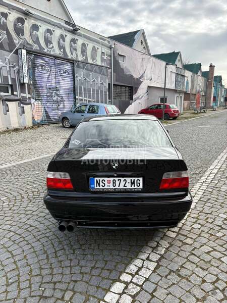 BMW 318 e36