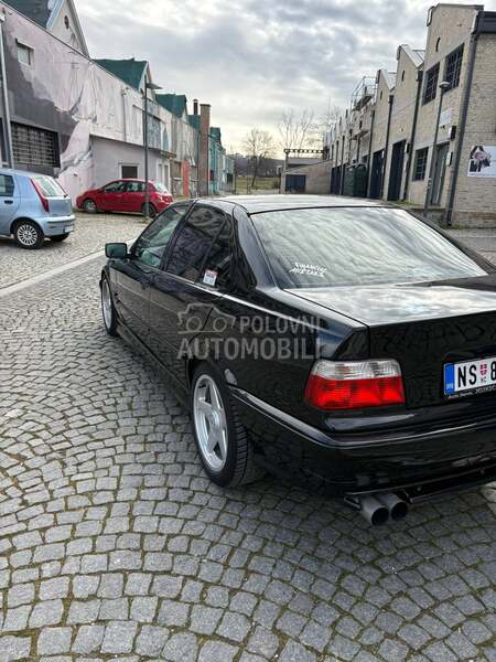BMW 318 e36