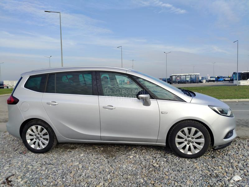 Opel Zafira 