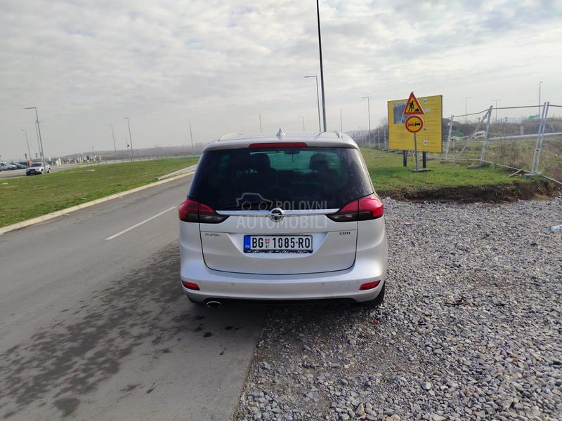 Opel Zafira 
