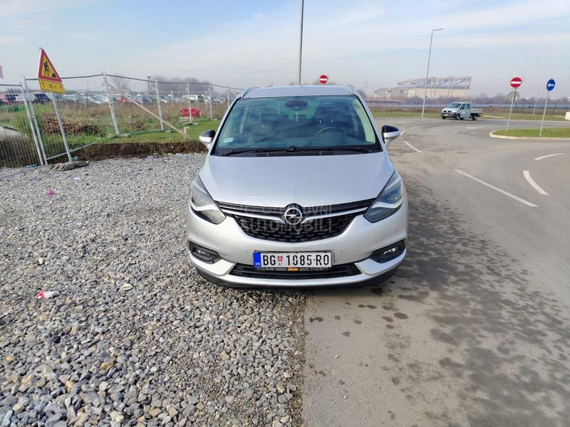 Opel Zafira 