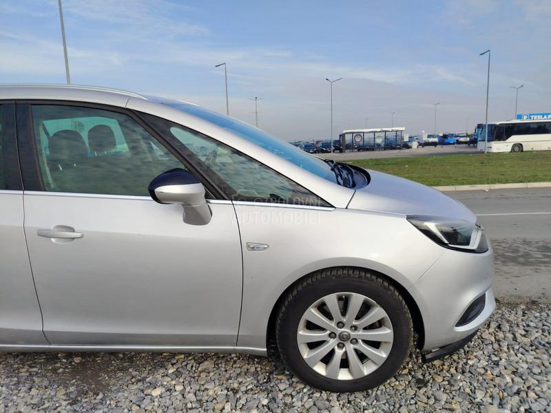 Opel Zafira 