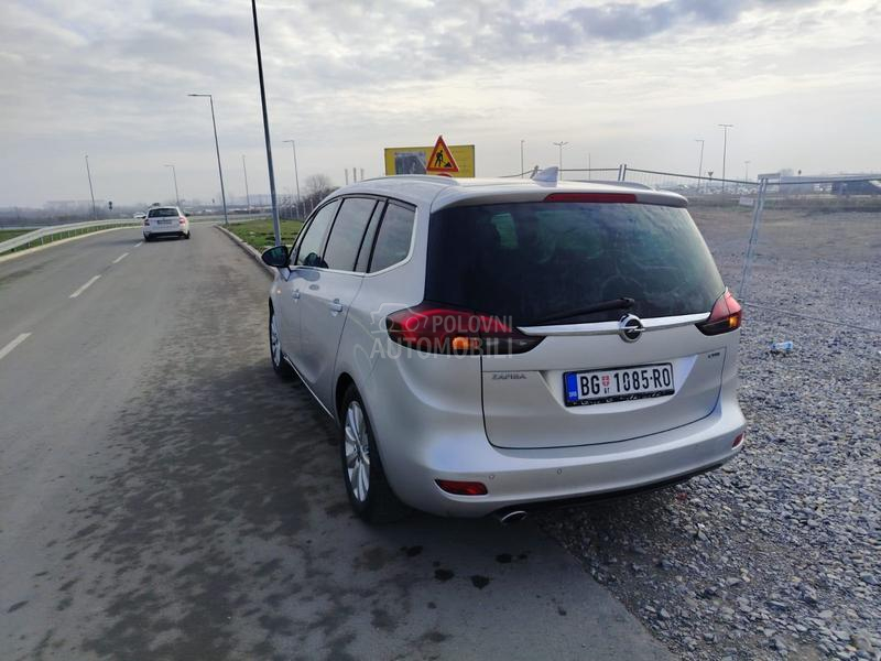Opel Zafira 