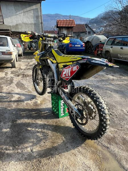 Suzuki rmz 250
