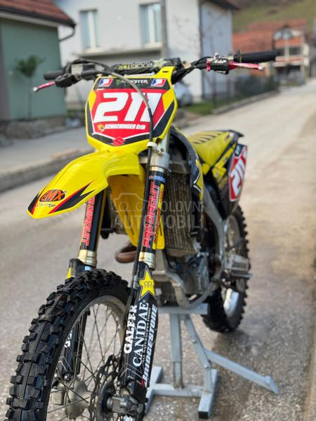 Suzuki rmz 250