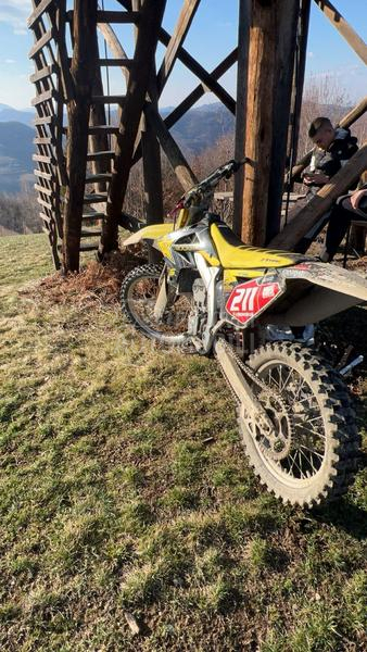Suzuki rmz 250