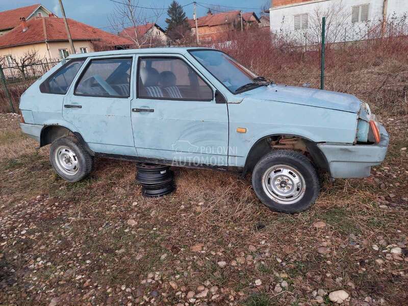 Lada Samara -  kompletan auto u delovima