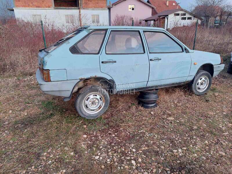 Lada Samara -  kompletan auto u delovima
