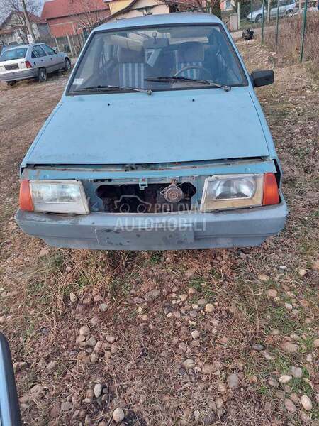 Lada Samara -  kompletan auto u delovima