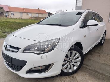 Opel Astra J XENON/LED/NAV/ 2.0