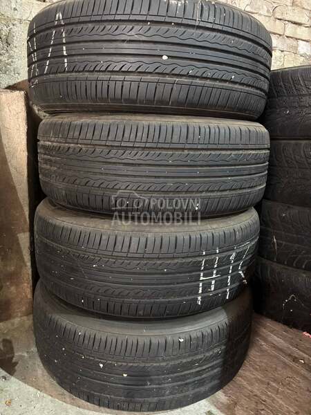 Kumho 235/55 R17 Letnja