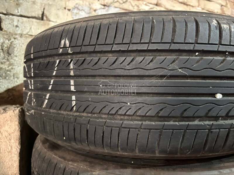 Kumho 235/55 R17 Letnja