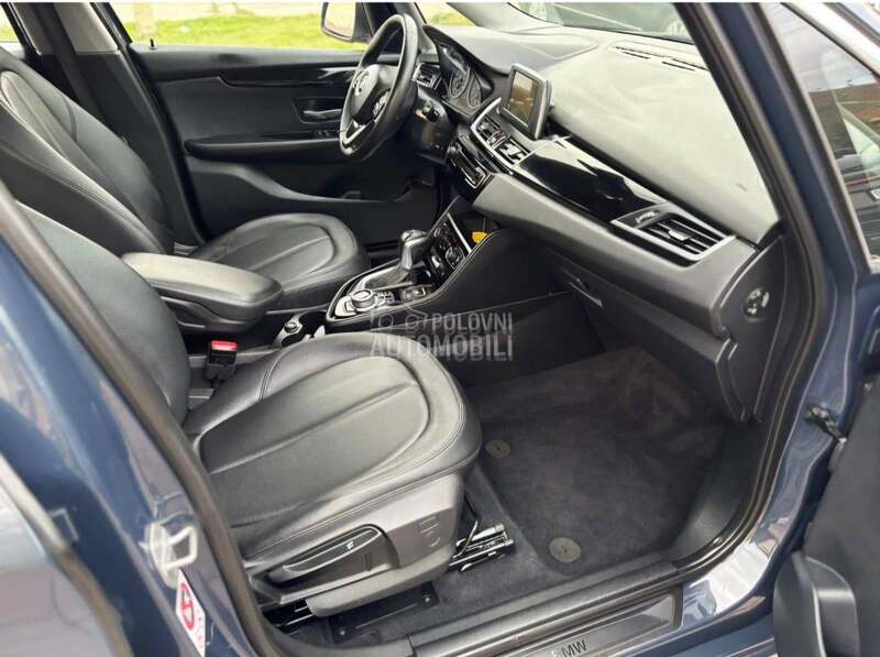 BMW 218 d. AUT/LED/KOZ/NAV