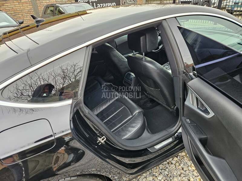 Audi A7 S7