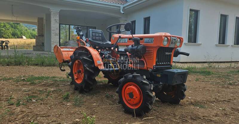 Kubota B5001DT