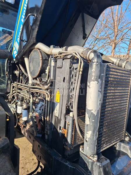 New Holland TM 175