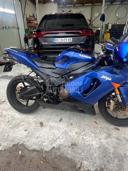 Kawasaki zx6r
