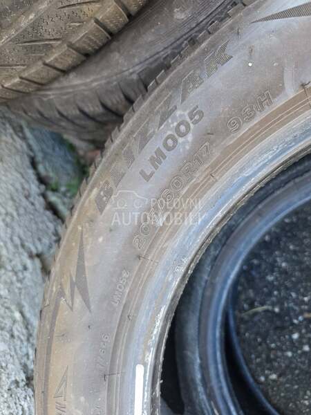 Bridgestone 205/60 R17 Zimska
