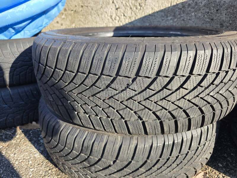 Bridgestone 205/60 R17 Zimska