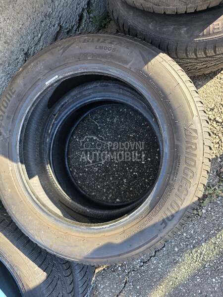 Bridgestone 205/60 R17 Zimska
