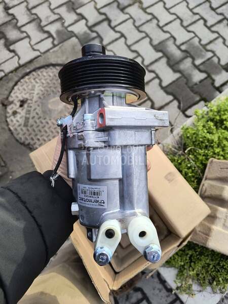 prodajem kompresor klime