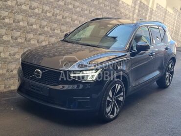 Volvo XC40 B3 Plus Dark RESTAJL