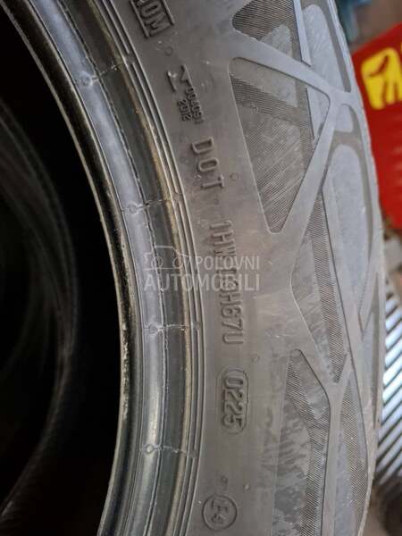Continental 215/65 R17 Letnja
