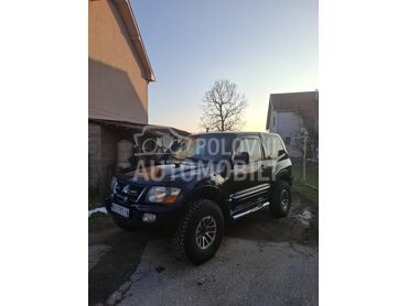 Mitsubishi Pajero m57