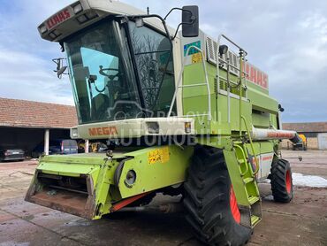 Claas Mega 208