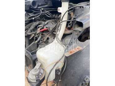 posuda za tecnost za brisace za Ford Fiesta od 2002. do 2008. god.