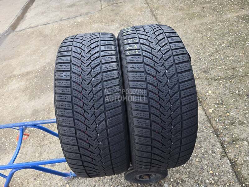 Semperit 225/50 R17 Zimska