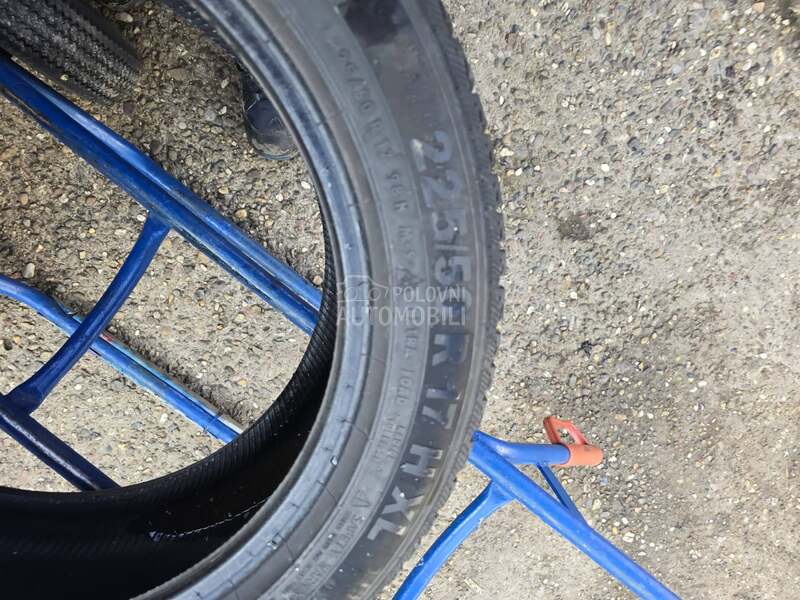 Semperit 225/50 R17 Zimska