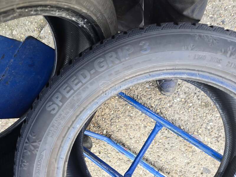 Semperit 225/50 R17 Zimska