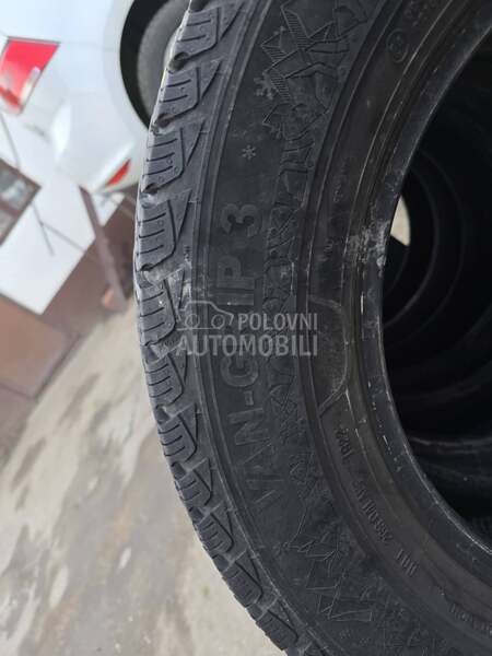 Semperit 225/65 R16 Zimska