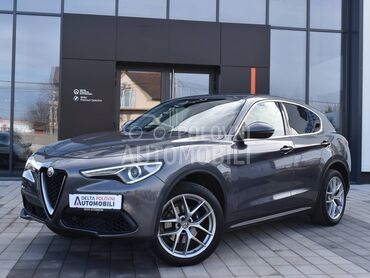 Alfa Romeo Stelvio Q4 AWD AT