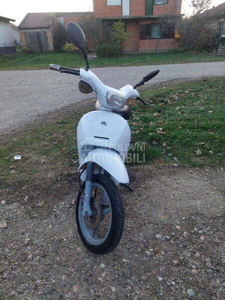 Piaggio free