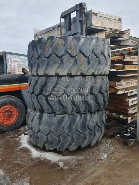 Gume 29.5/29 za utovarivač