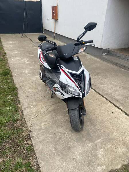 Aprilia sr 50