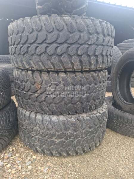 Maxxis 235/80 R14 Zimska