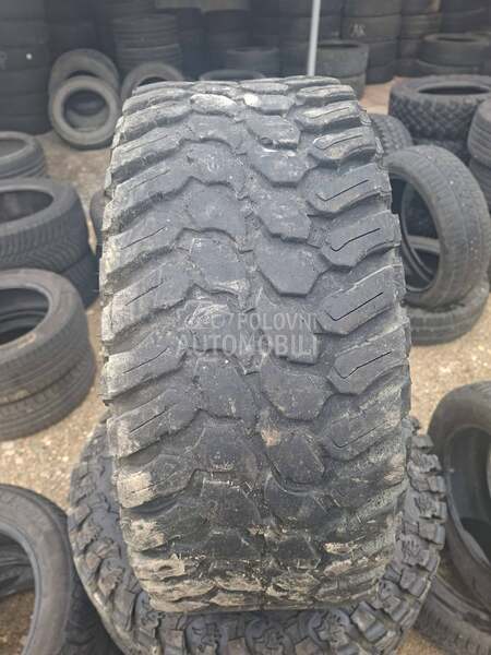 Maxxis 235/80 R14 Zimska
