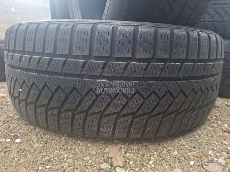 Continental 235/45 R18 Zimska