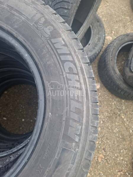 Michelin 215/70 R15 Zimska