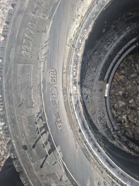 Michelin 225/70 R15 Zimska