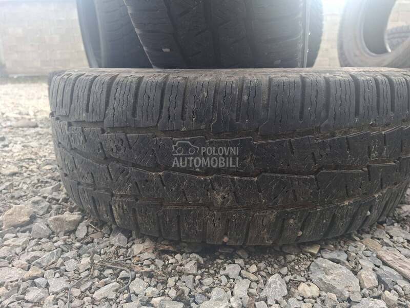 Michelin 225/70 R15 Zimska