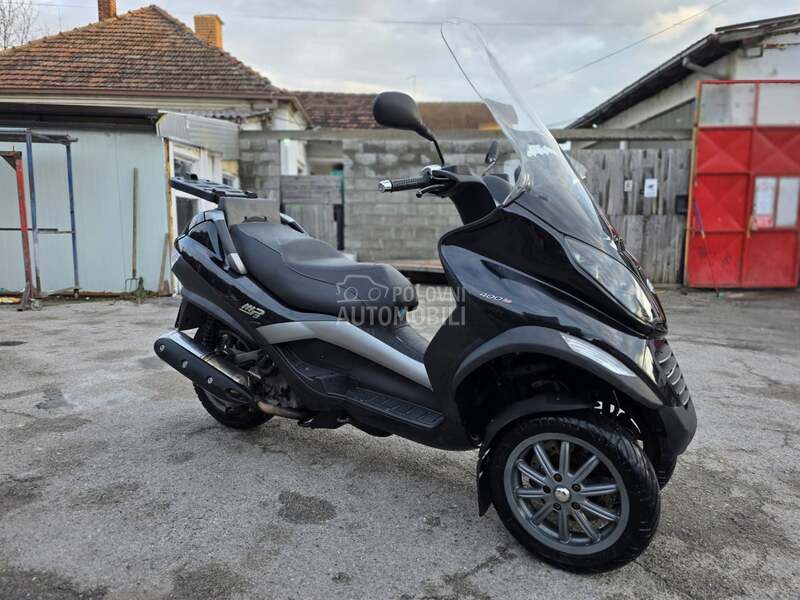 Piaggio MP3