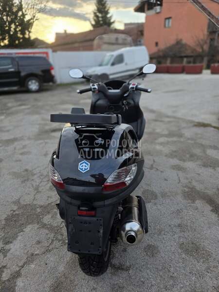 Piaggio MP3